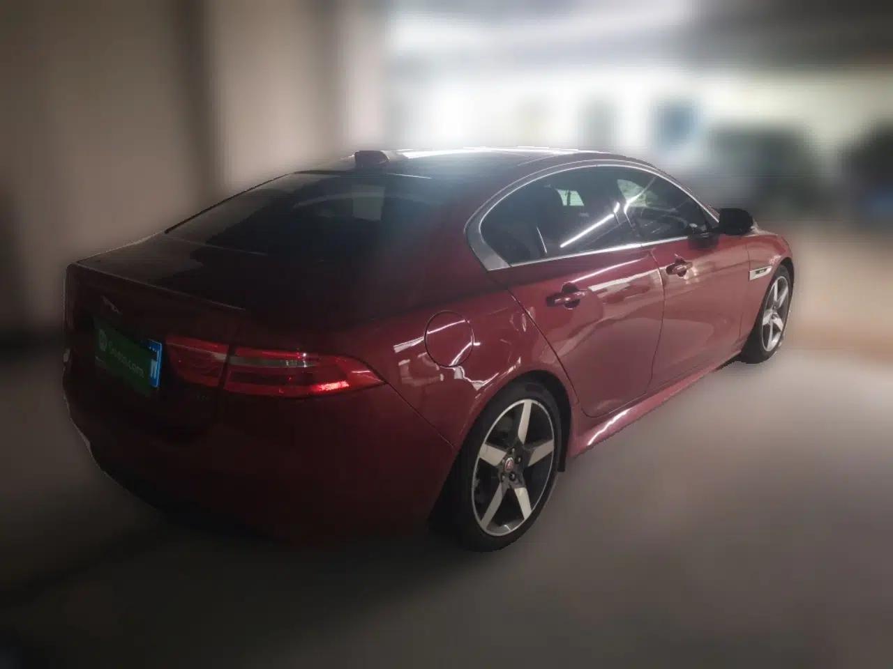 Jaguar XE 2015 2.0T 200 PS R-Sport — миниатюра 6