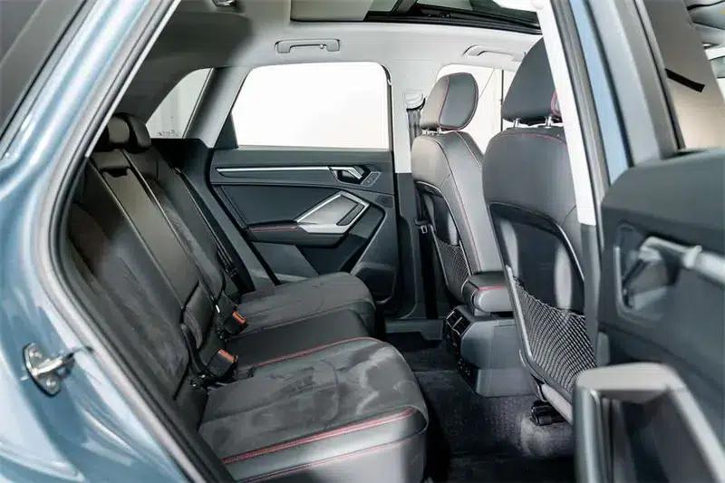 Audi Q3 2023 40 TFSI RS Package Sport Edition — миниатюра 21