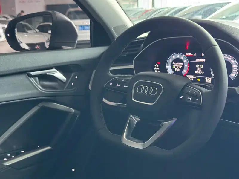 Audi Q3 2023 35 TFSI Fashion Dynamic Edition — миниатюра 12
