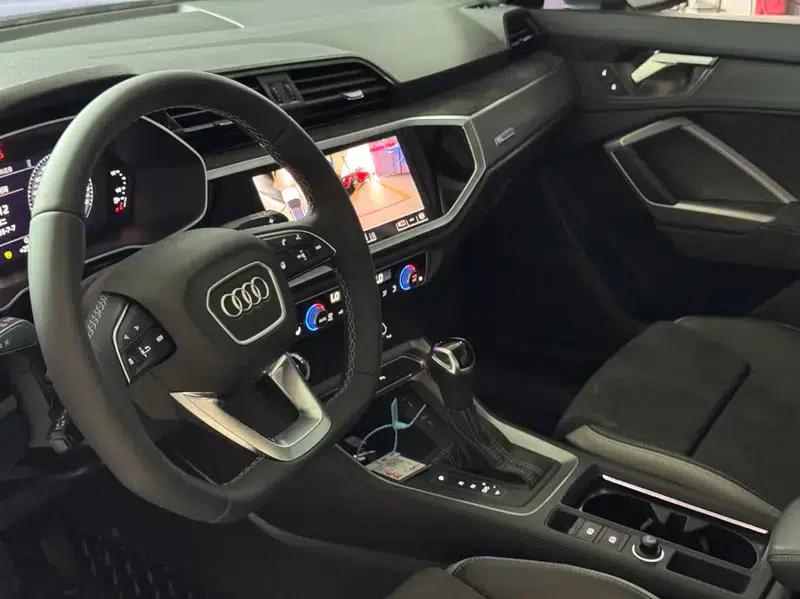 Audi Q3 2023 35 TFSI Fashion Dynamic Edition — миниатюра 13