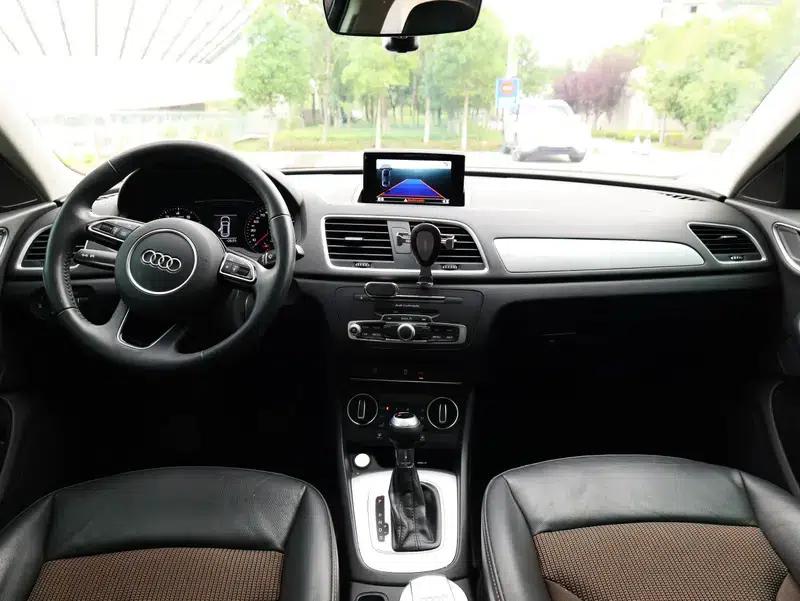 Audi Q3 2018 30th Anniversary Edition 35 TFSI Fashion Model — миниатюра 7