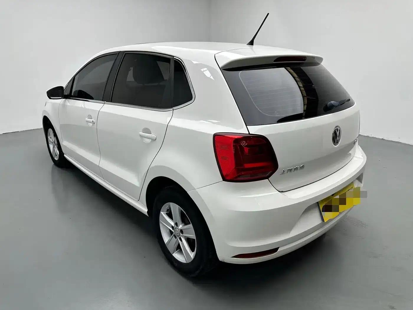 2016 Polo 1.4L Manual Fashion Edition — миниатюра 7