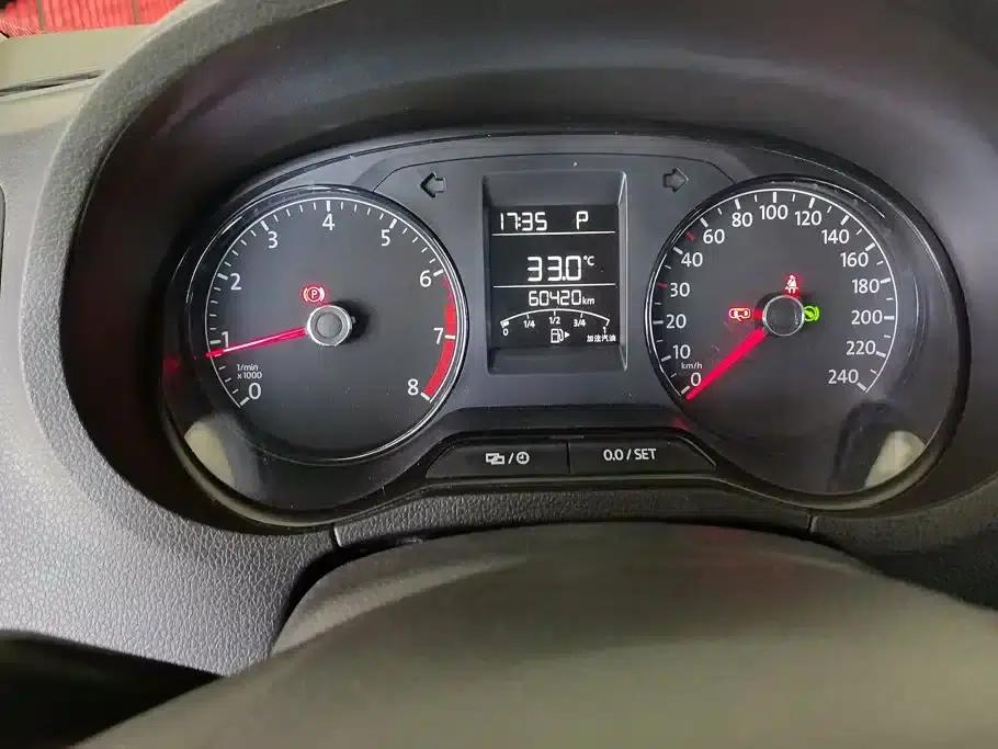 2016 Polo 1.4L Automatic Fashion Edition — миниатюра 14