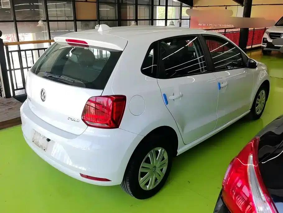 2016 Polo 1.4L Automatic Fashion Edition — миниатюра 3