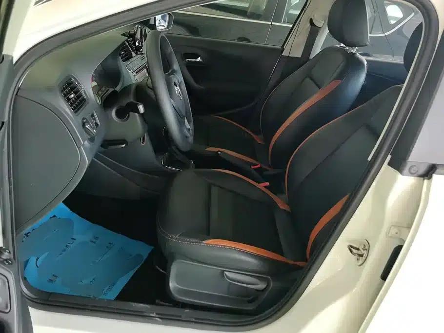 2016 Polo 1.4L Automatic Fashion Edition — миниатюра 9