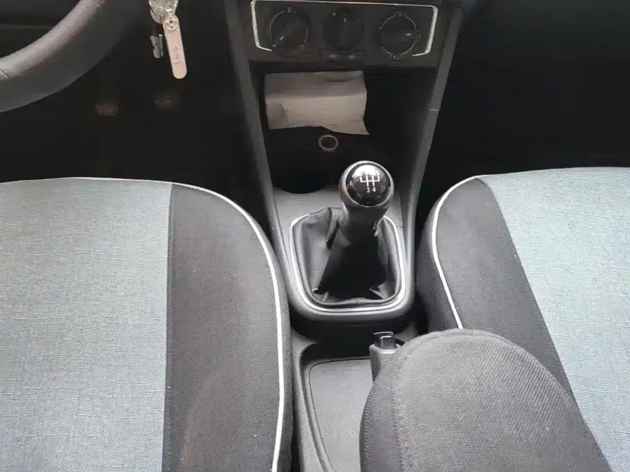 2014 Polo 1.6L Manual Comfort Edition — миниатюра 16