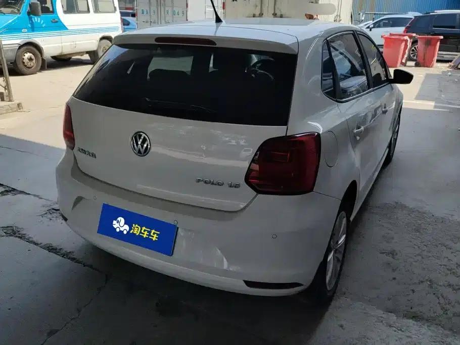 2014 Polo 1.6L Manual Comfort Edition — миниатюра 3