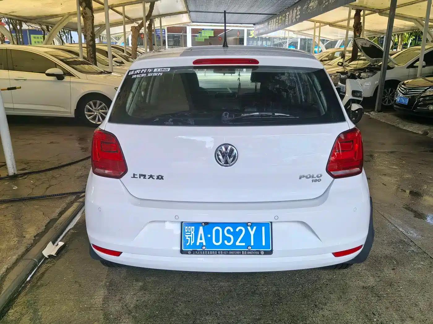 2016 Polo 1.6L Automatic Comfort Model — миниатюра 4