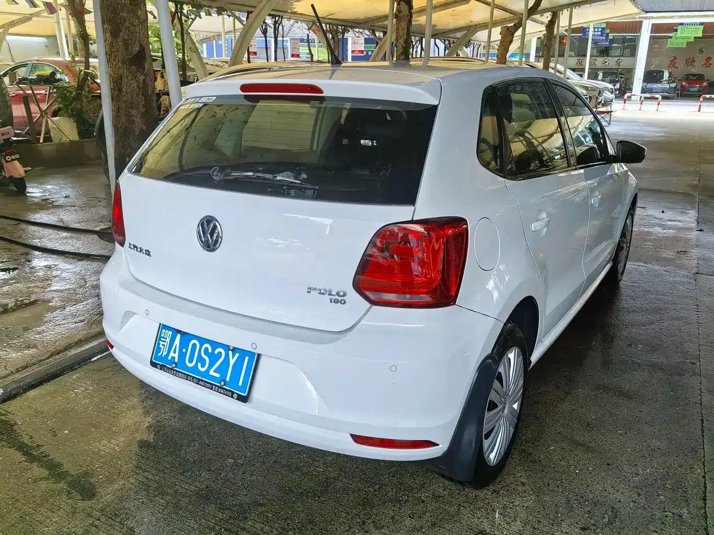 2016 Polo 1.6L Automatic Comfort Model — миниатюра 5