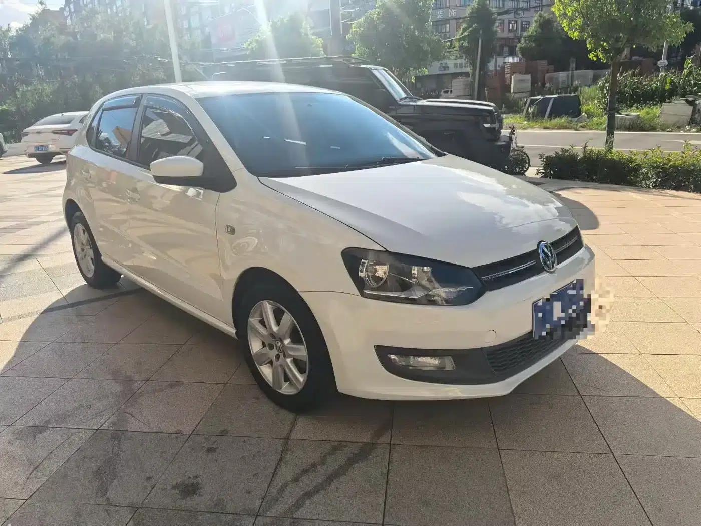 2013 Polo 1.6L Automatic Comfort Edition — миниатюра 2