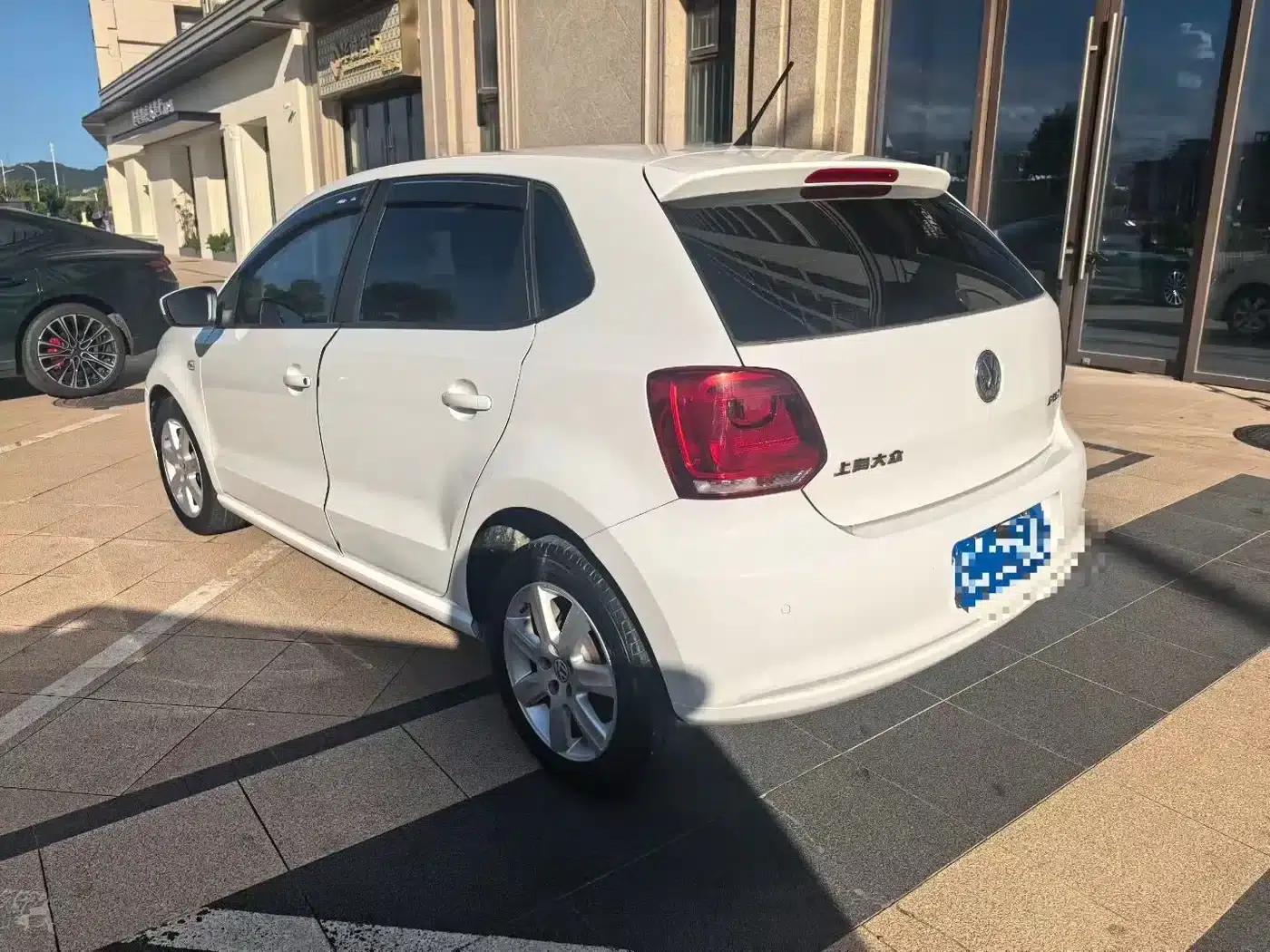 2013 Polo 1.6L Automatic Comfort Edition — миниатюра 6