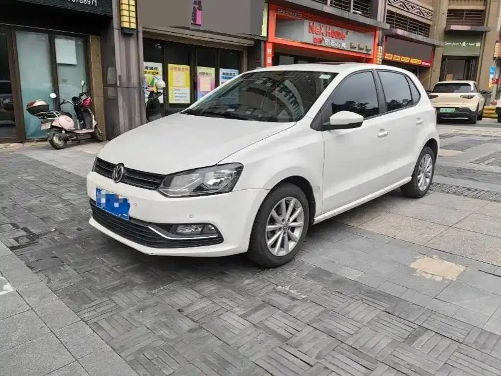 2014 Polo 1.4L Automatic Luxury Edition — миниатюра 1