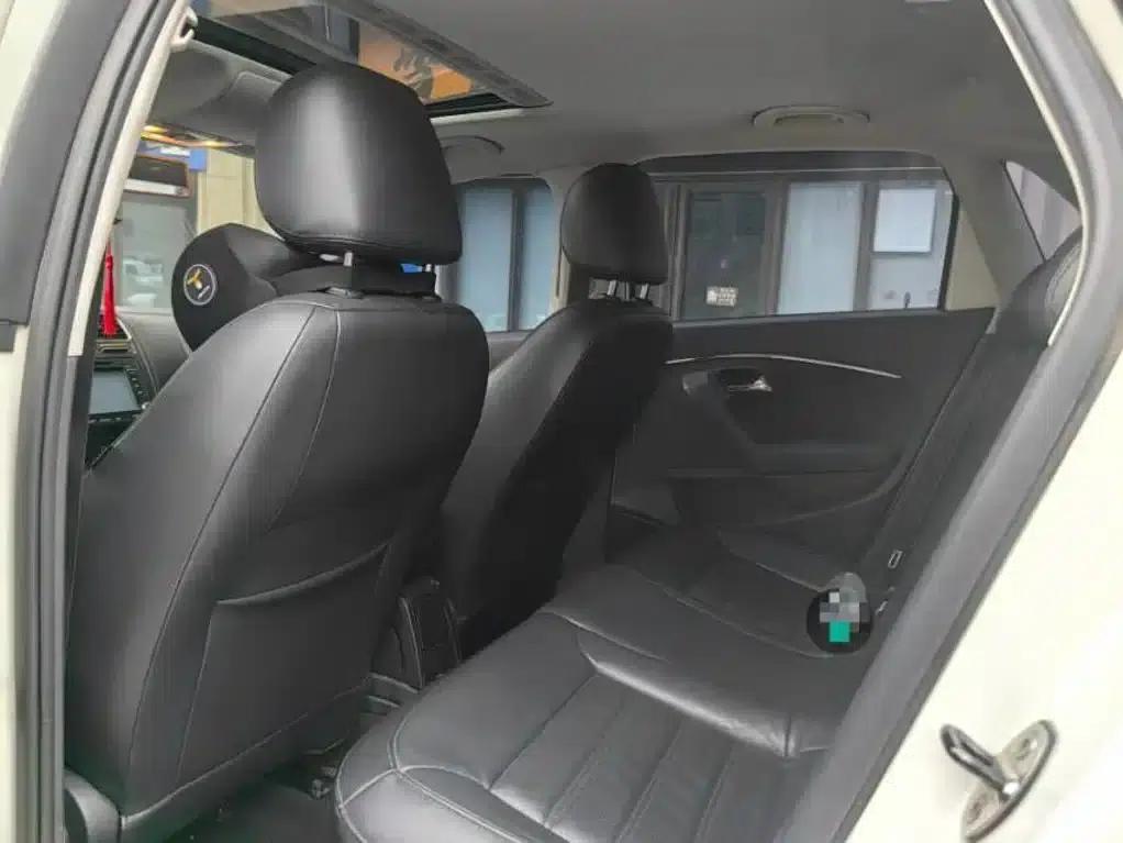 2014 Polo 1.4L Automatic Luxury Edition — миниатюра 5
