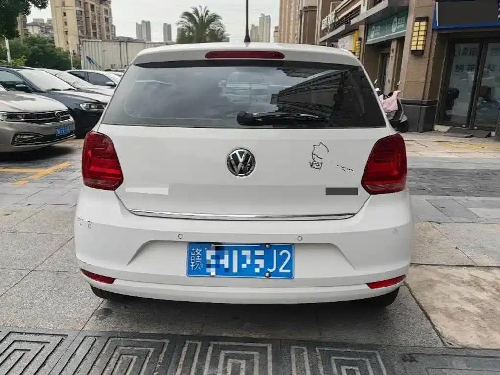 2014 Polo 1.4L Automatic Luxury Edition — миниатюра 8