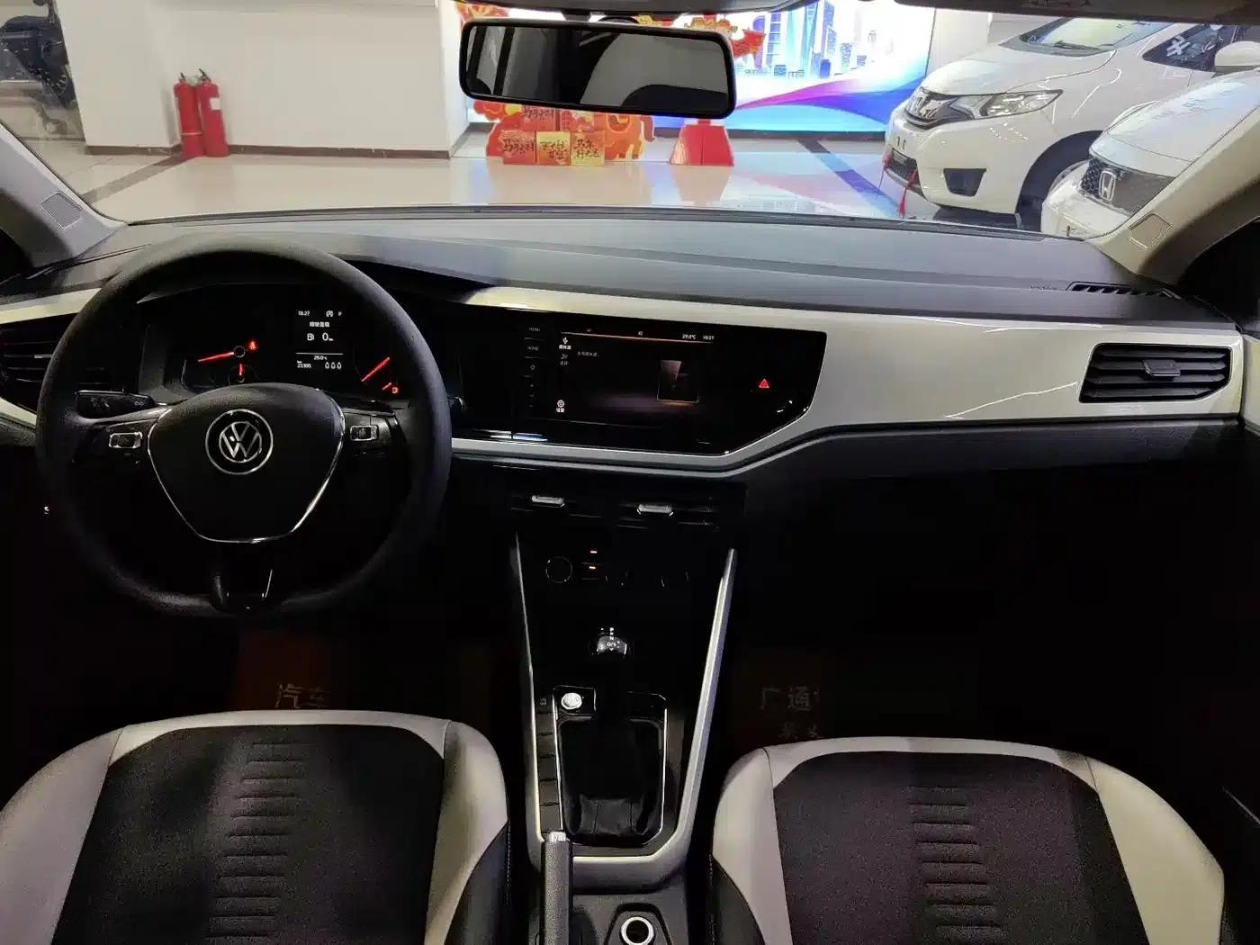 2021 Polo Plus 1.5L Automatic Colorful Technology Edition — миниатюра 5
