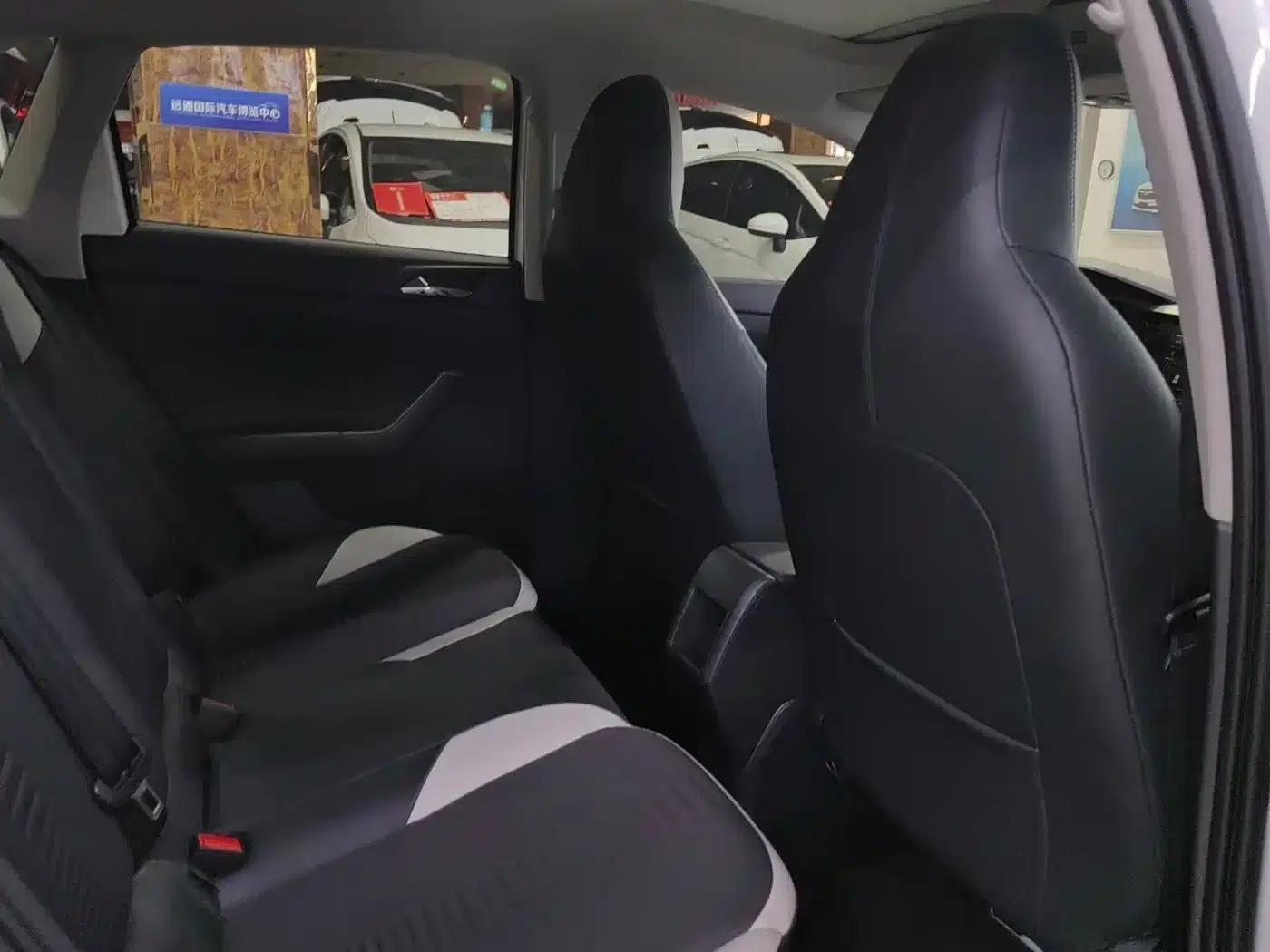 2021 Polo Plus 1.5L Automatic Colorful Technology Edition — миниатюра 6