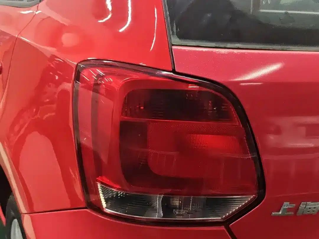 2011 Polo 1.4L Automatic Premium Edition — миниатюра 12