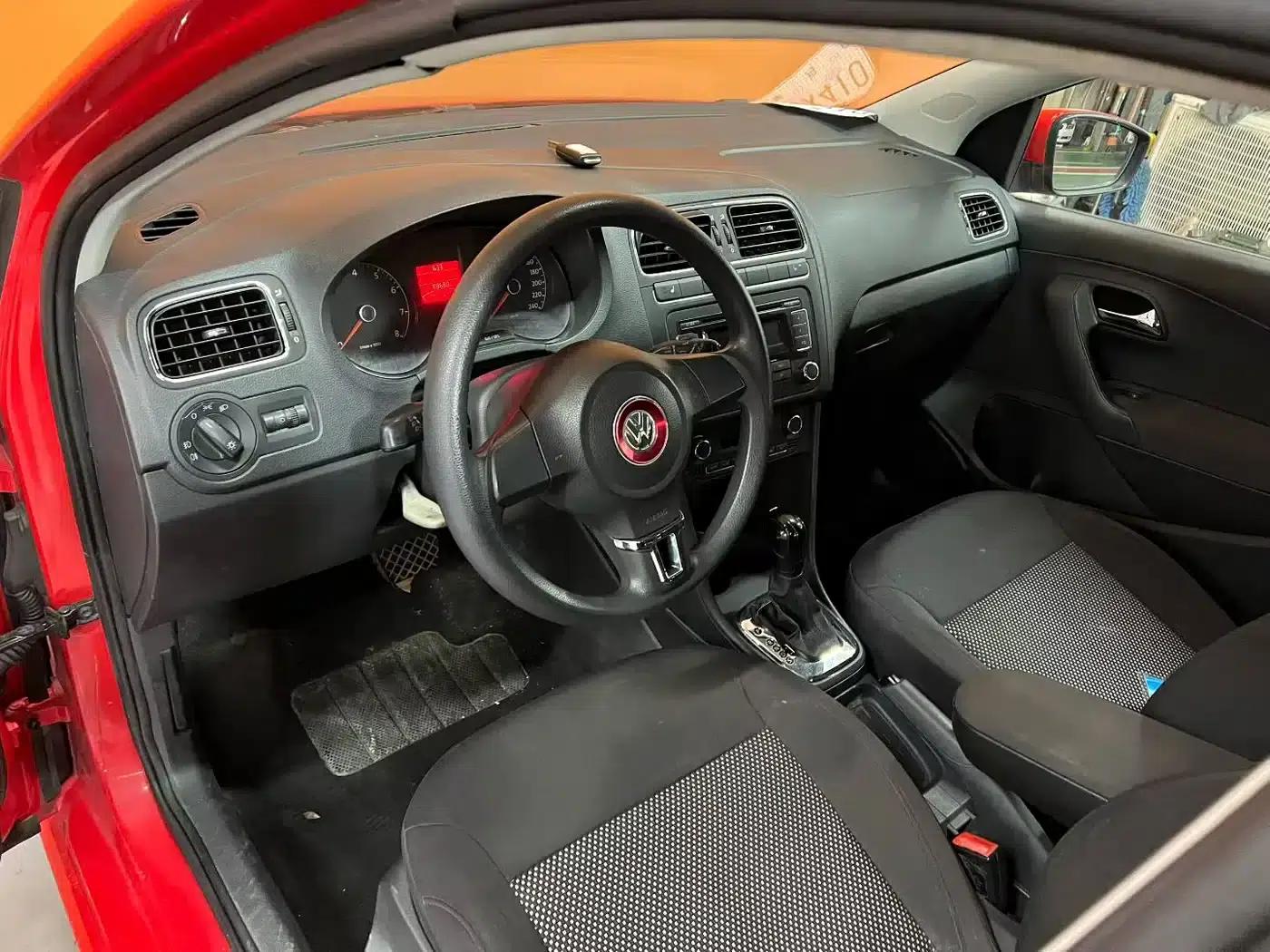 2011 Polo 1.4L Automatic Premium Edition — миниатюра 7