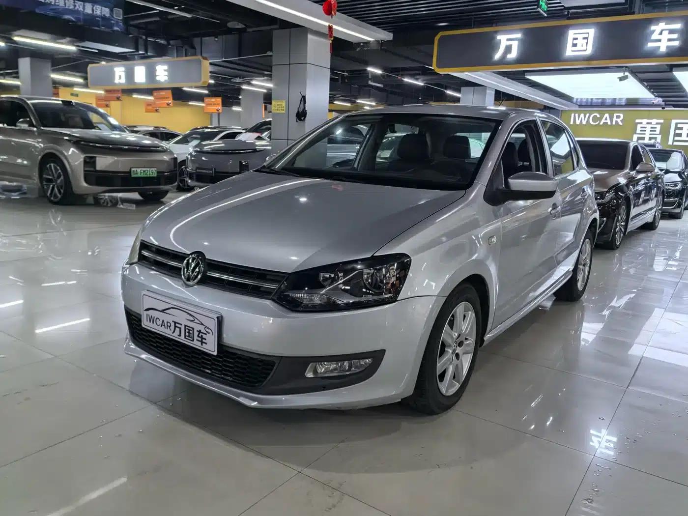 2013 Polo 1.6L Automatic Comfort Edition — миниатюра 1