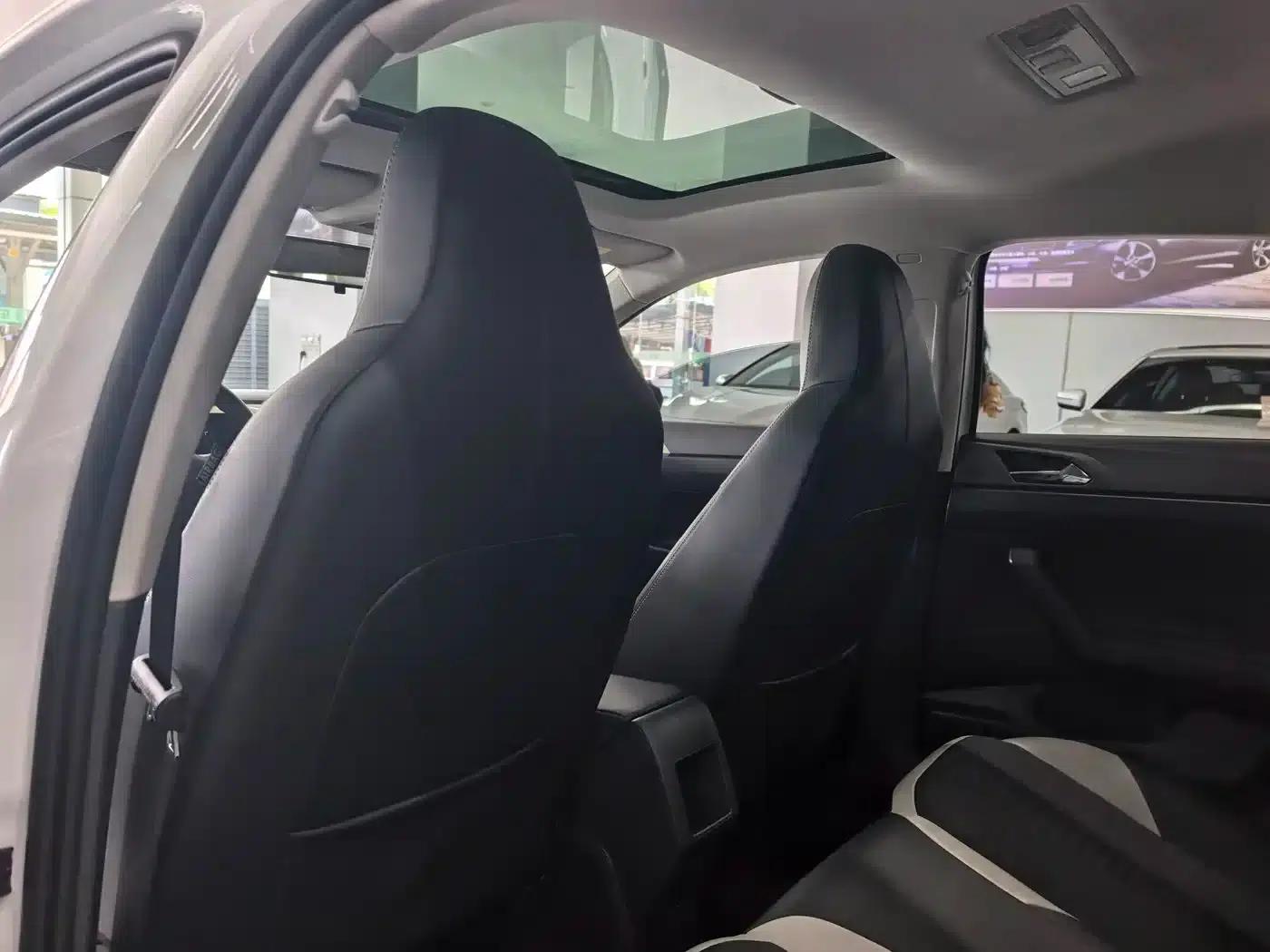 2023 Polo Facelift Plus 1.5L Automatic Colorful Technology Edition — миниатюра 12