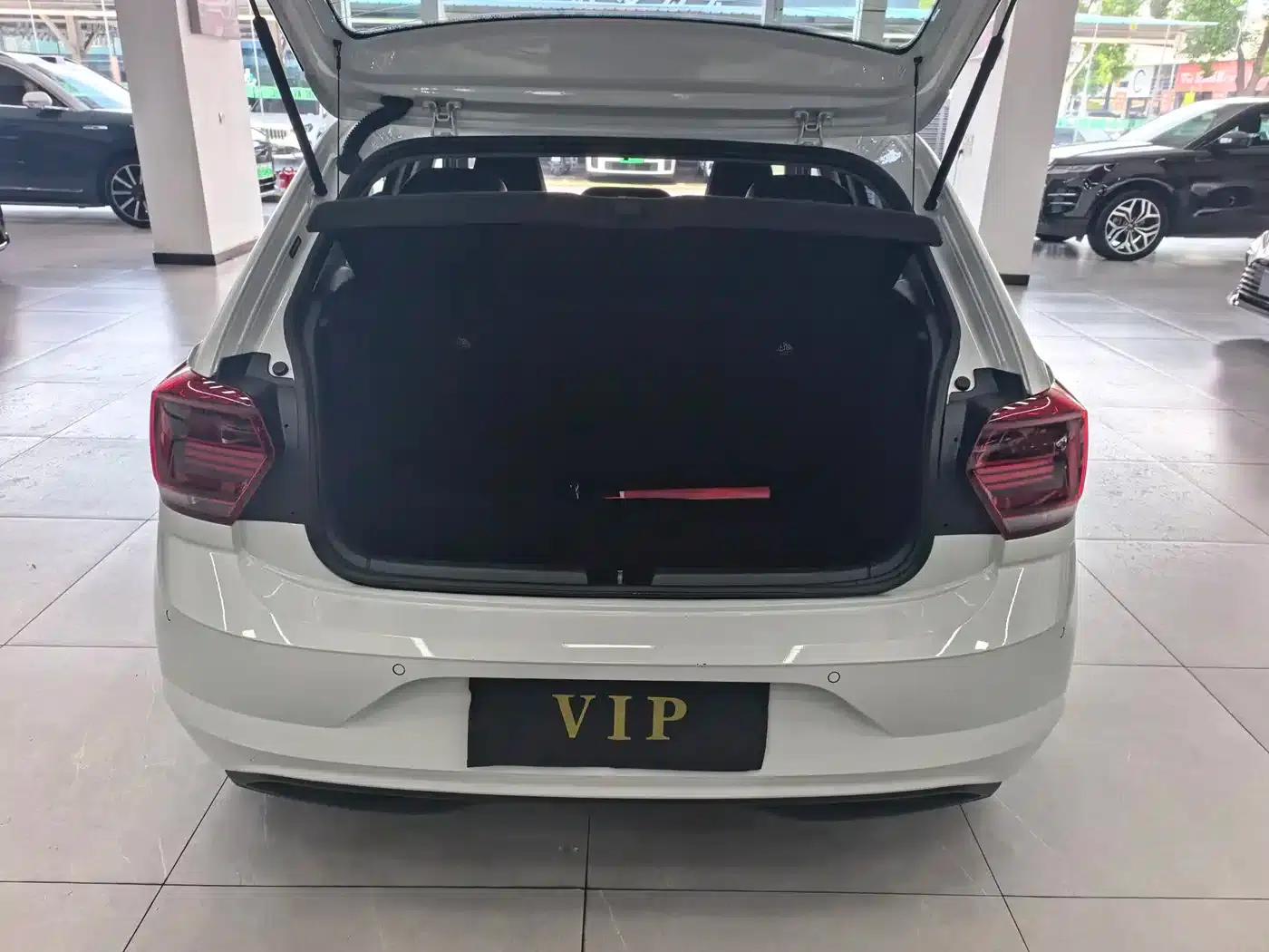 2023 Polo Facelift Plus 1.5L Automatic Colorful Technology Edition — миниатюра 17