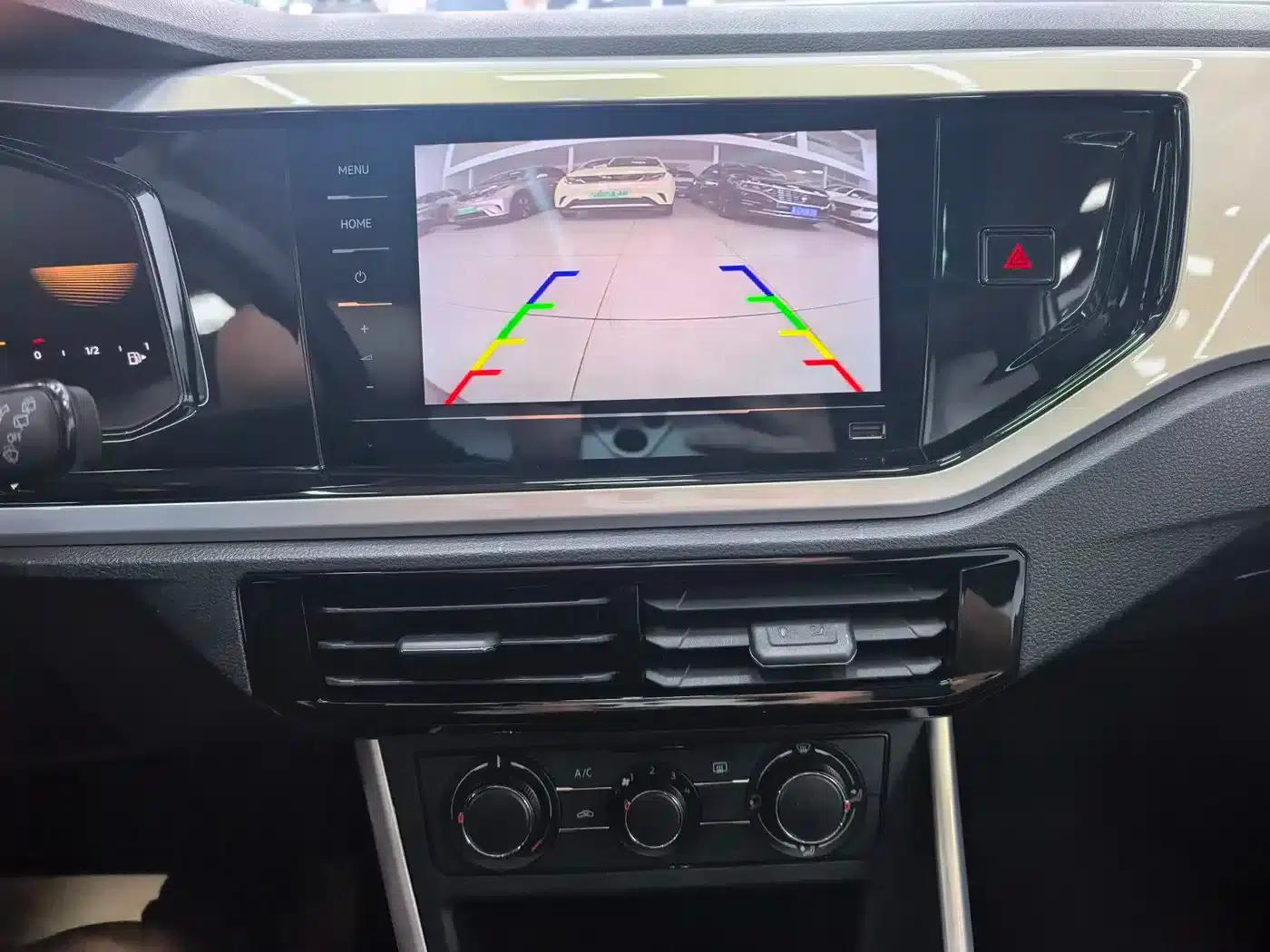 2023 Polo Facelift Plus 1.5L Automatic Colorful Technology Edition — миниатюра 10