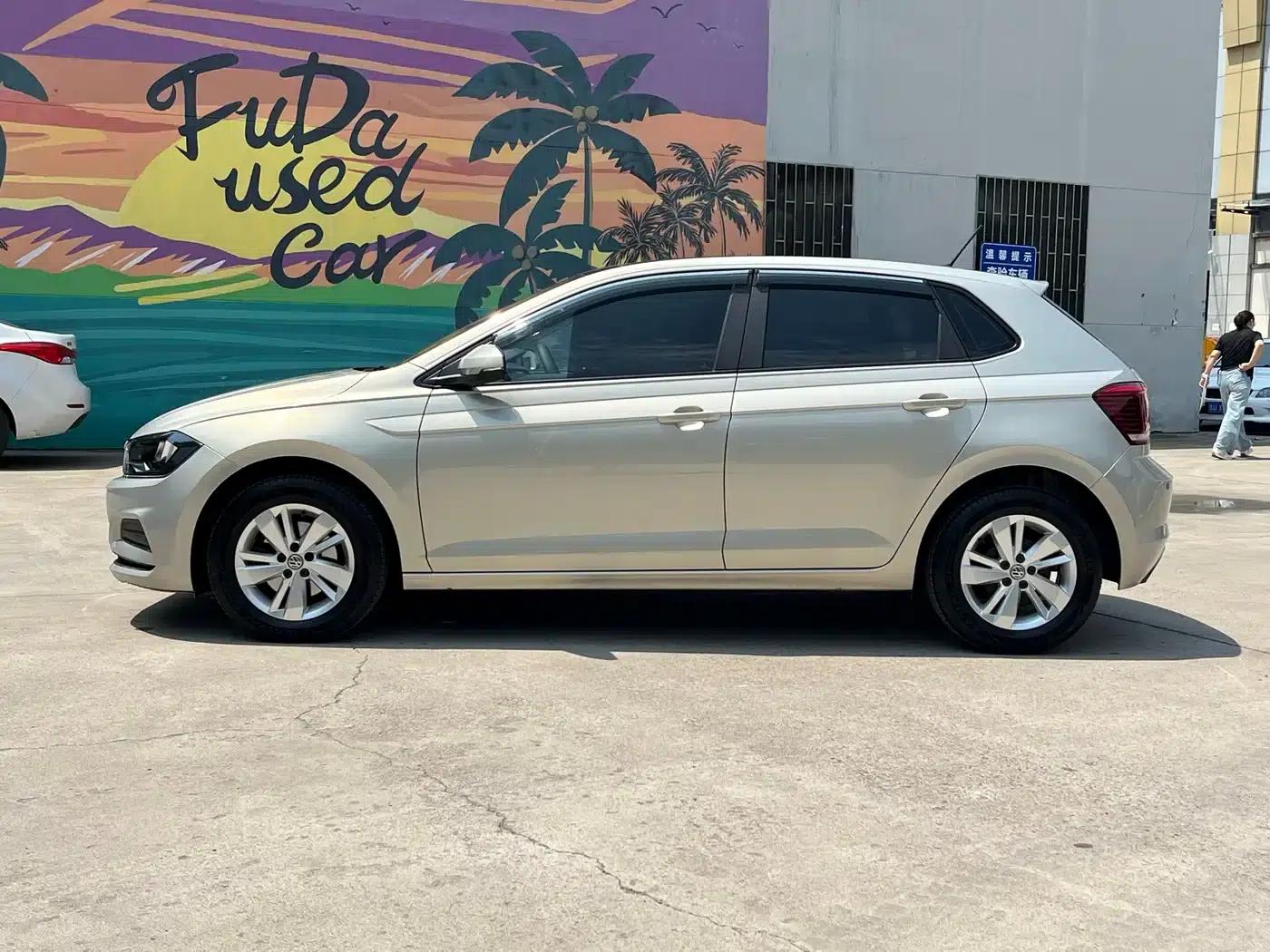 2019 Polo Plus 1.5L Automatic Panoramic Enjoyment Edition — миниатюра 3