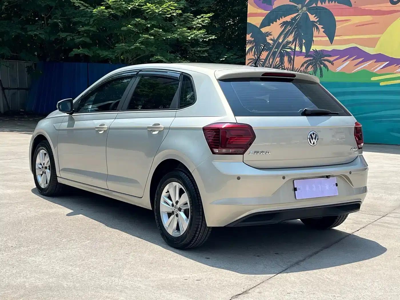 2019 Polo Plus 1.5L Automatic Panoramic Enjoyment Edition — миниатюра 4