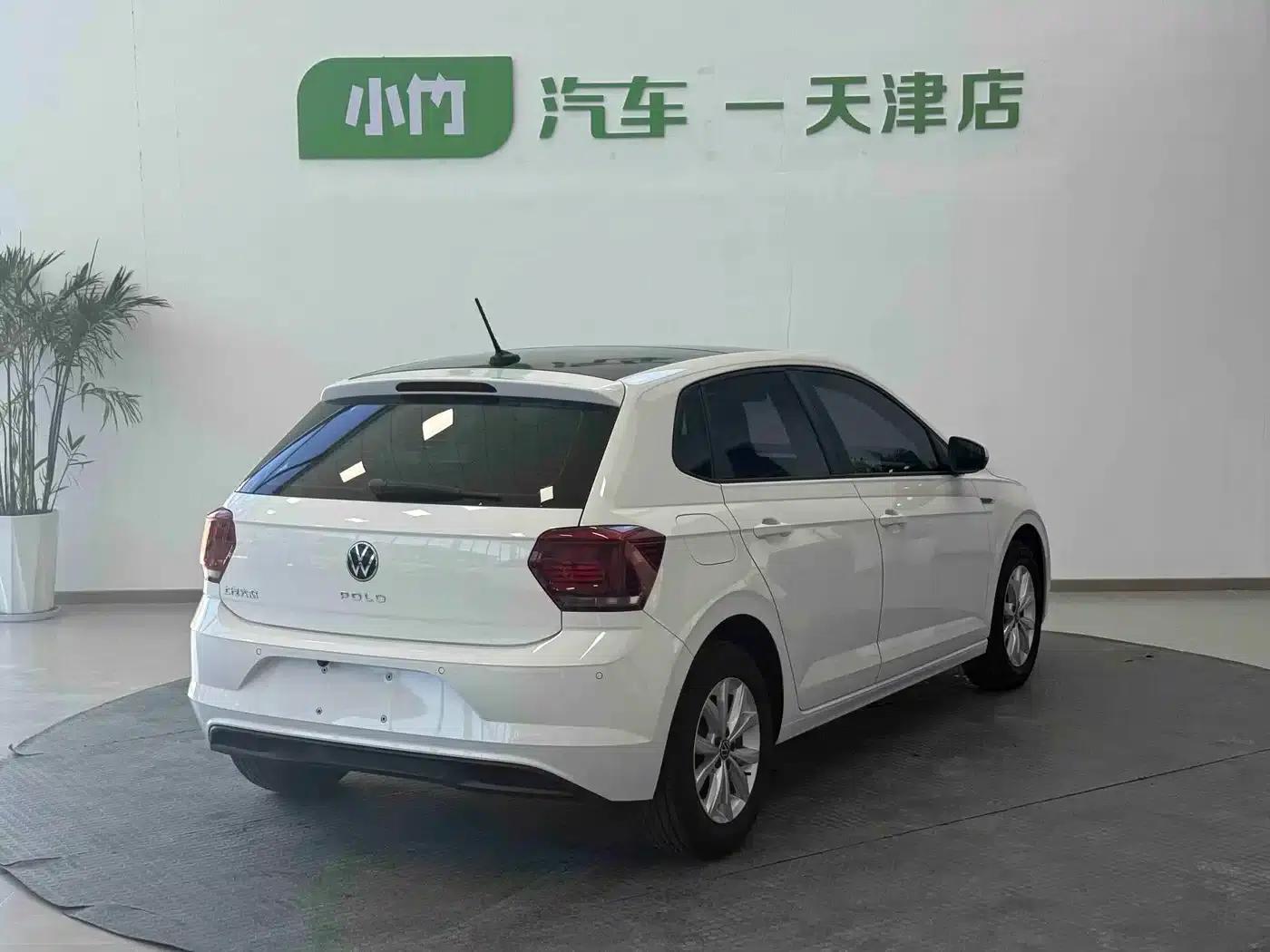 2021 Polo Plus 1.5L Automatic Colorful Technology Edition — миниатюра 6