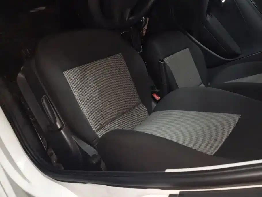 2016 Polo 1.4L Automatic Fashion Edition — миниатюра 9