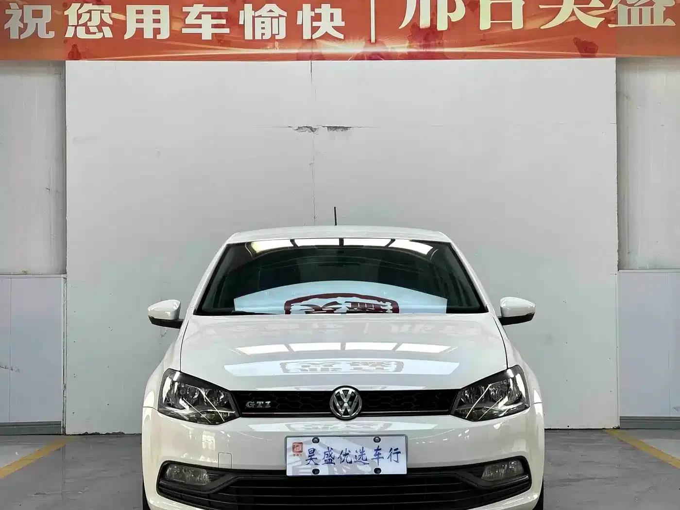 2014 Polo 1.4L Manual Fashion Edition — миниатюра 2