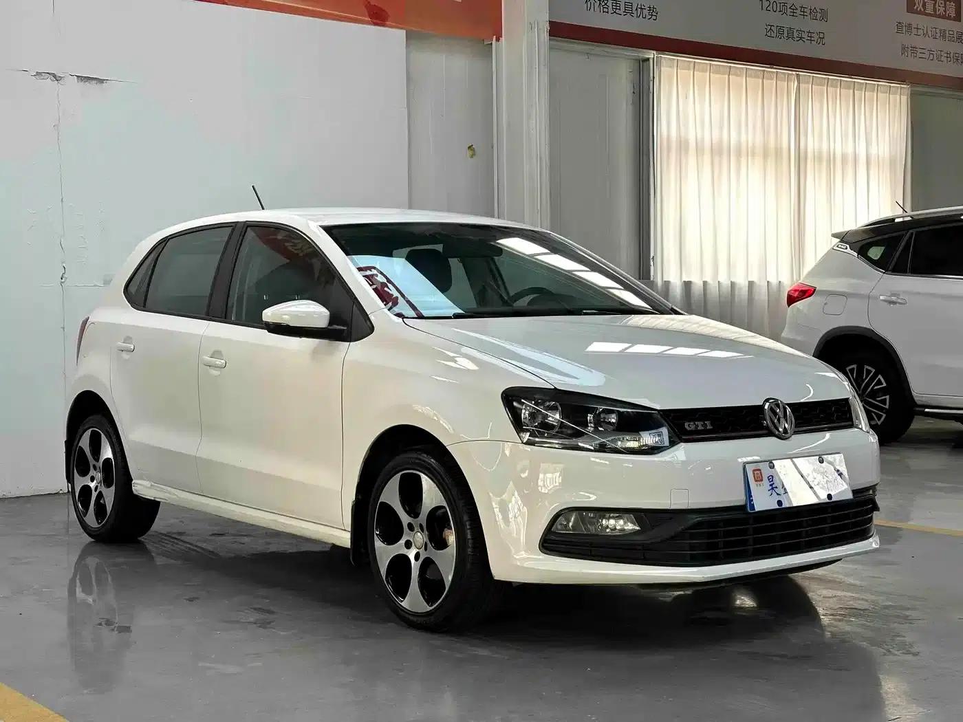 2014 Polo 1.4L Manual Fashion Edition — миниатюра 3