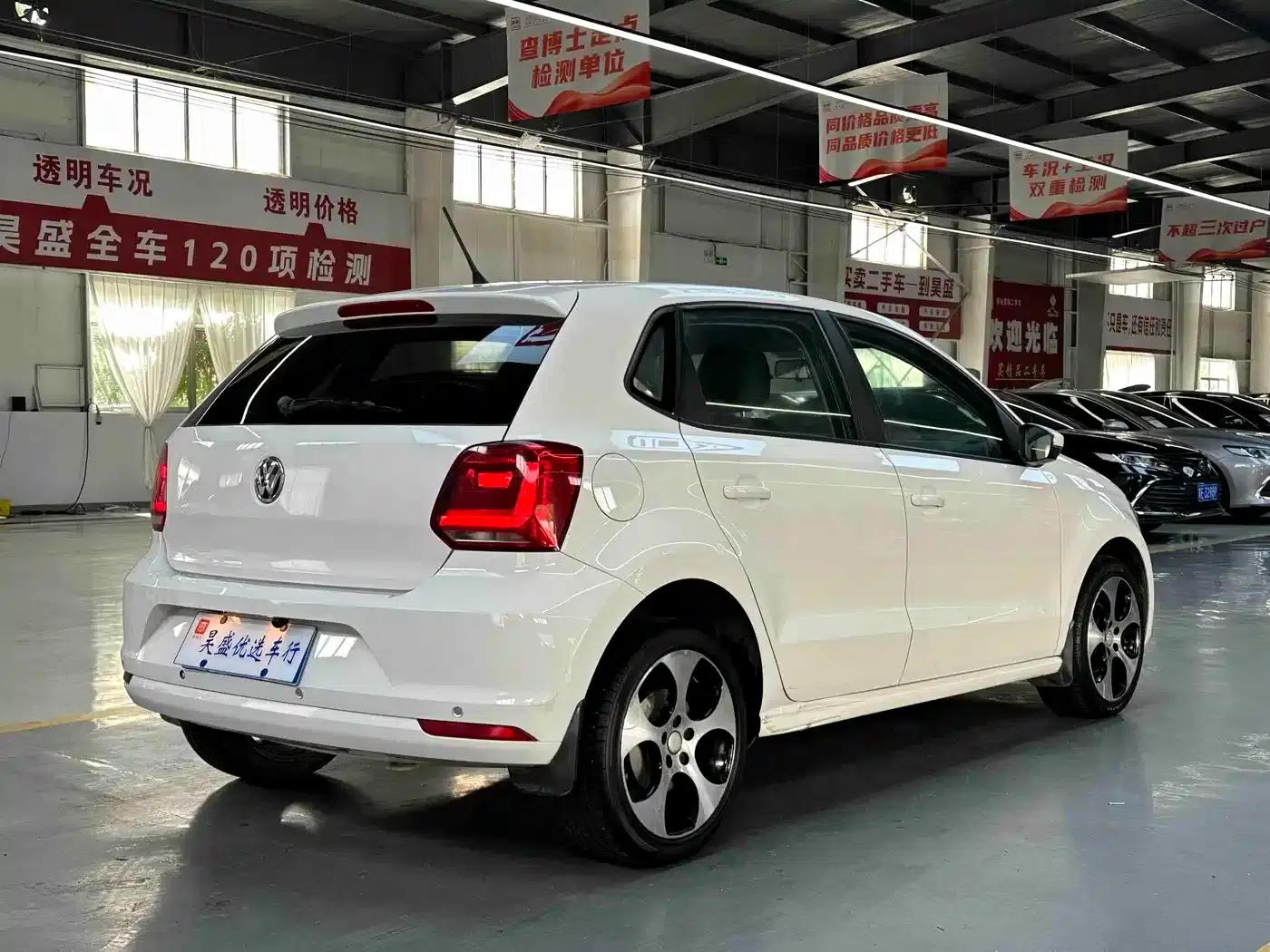 2014 Polo 1.4L Manual Fashion Edition — миниатюра 5
