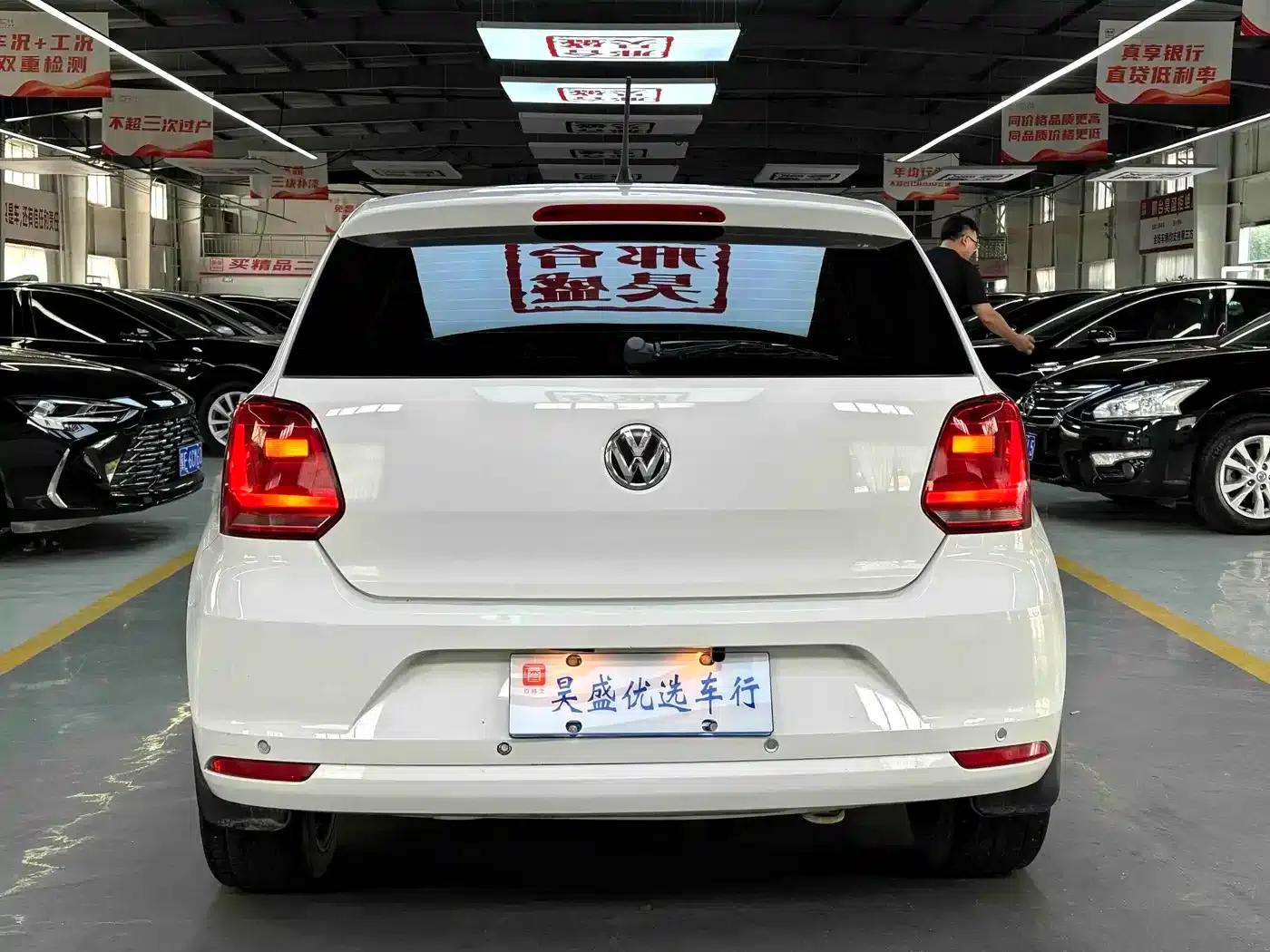 2014 Polo 1.4L Manual Fashion Edition — миниатюра 6