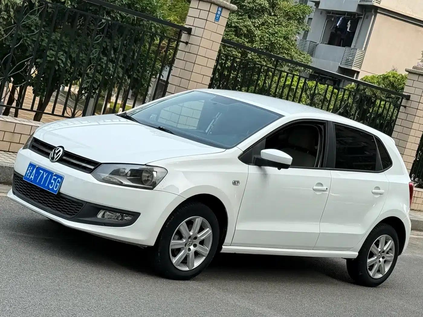 2014 Polo 1.4L Manual Fashion Edition — миниатюра 1