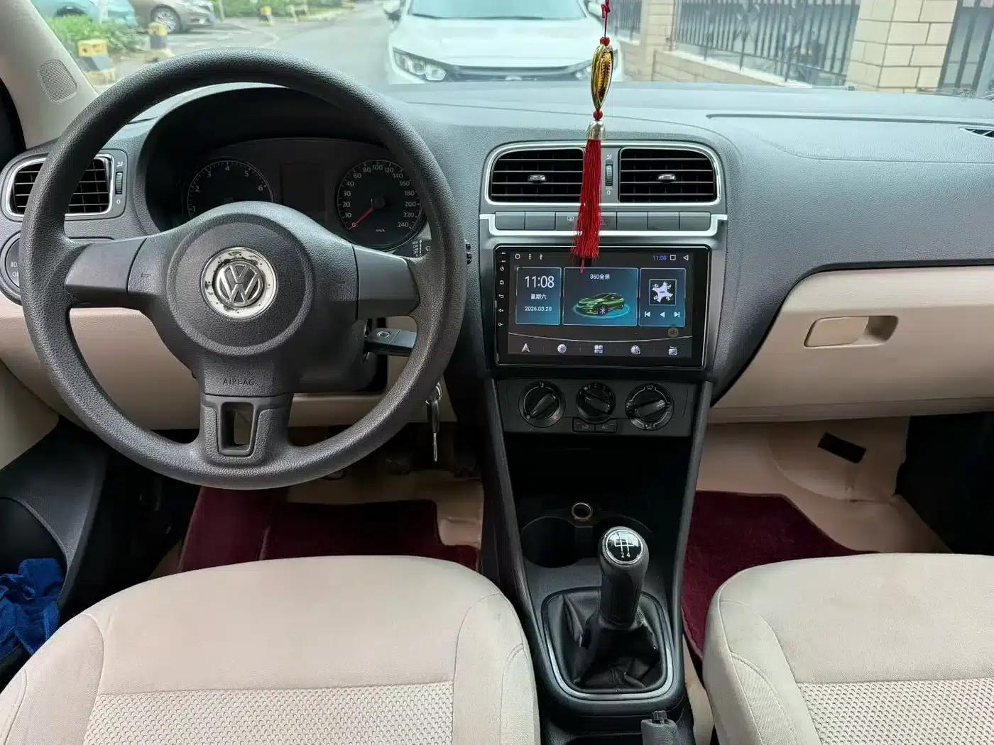 2014 Polo 1.4L Manual Fashion Edition — миниатюра 6