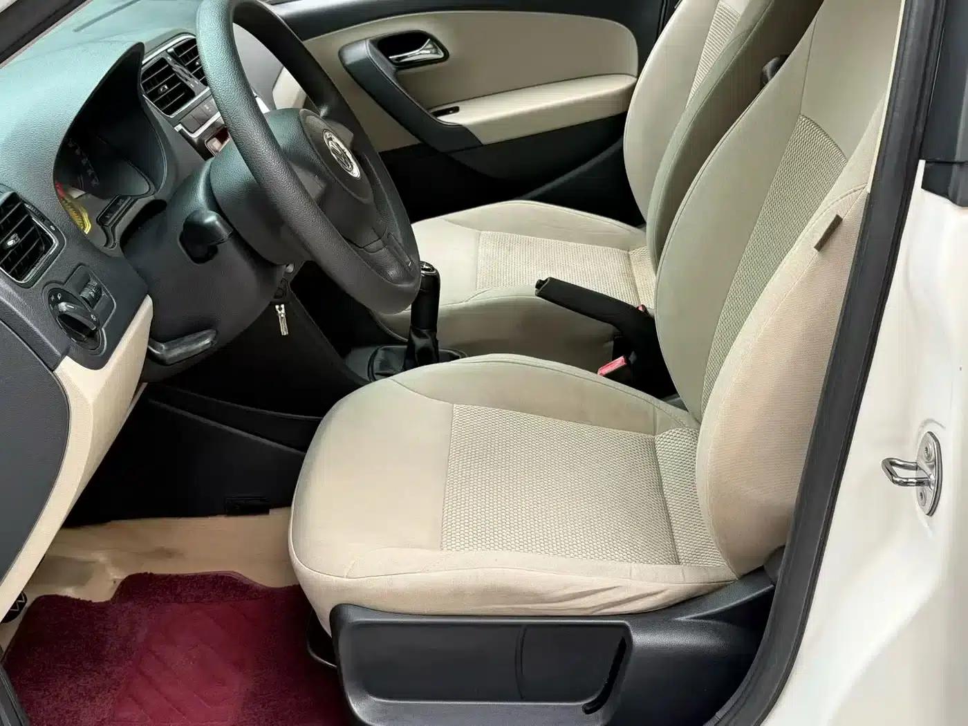 2014 Polo 1.4L Manual Fashion Edition — миниатюра 7