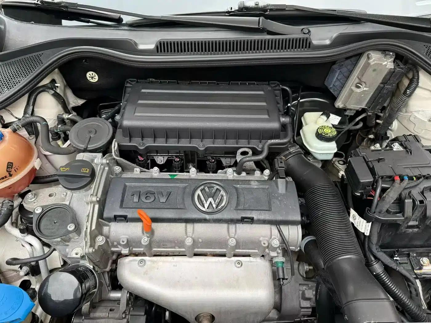 2014 Polo 1.4L Manual Fashion Edition — миниатюра 9