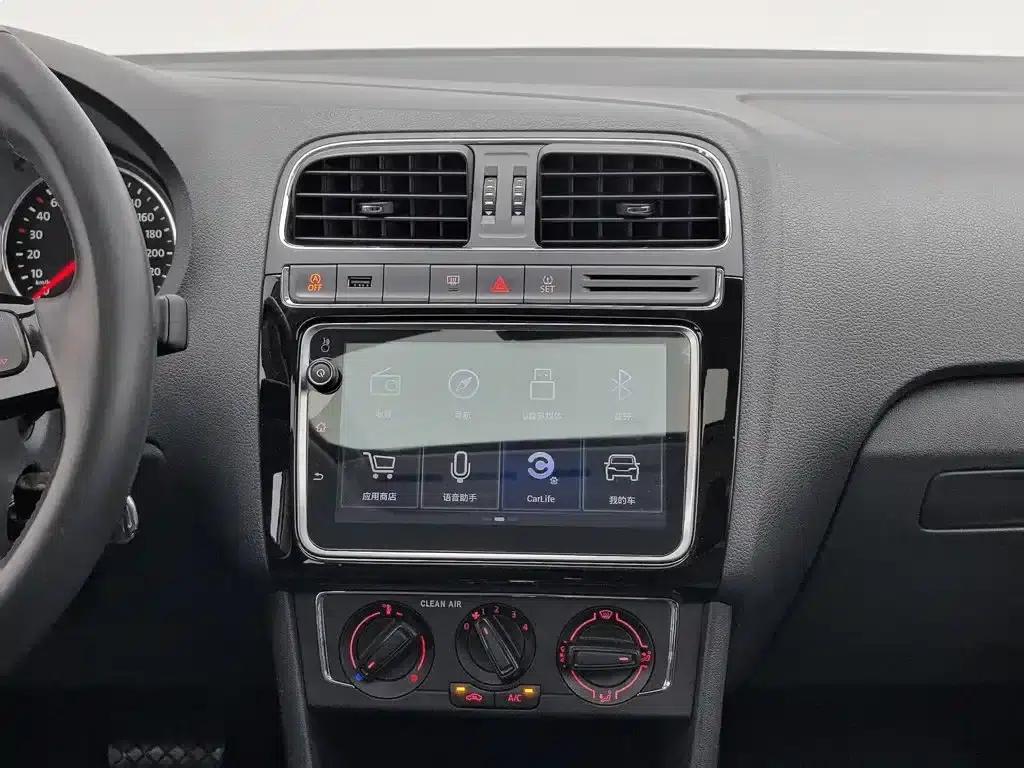 2018 Polo 1.5L Automatic Comfort Edition — миниатюра 12