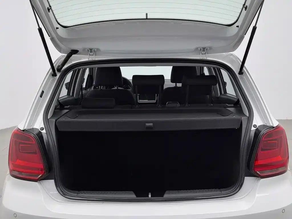 2018 Polo 1.5L Automatic Comfort Edition — миниатюра 16