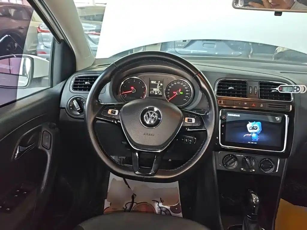 2018 Polo 1.5L Automatic Comfort Edition — миниатюра 11