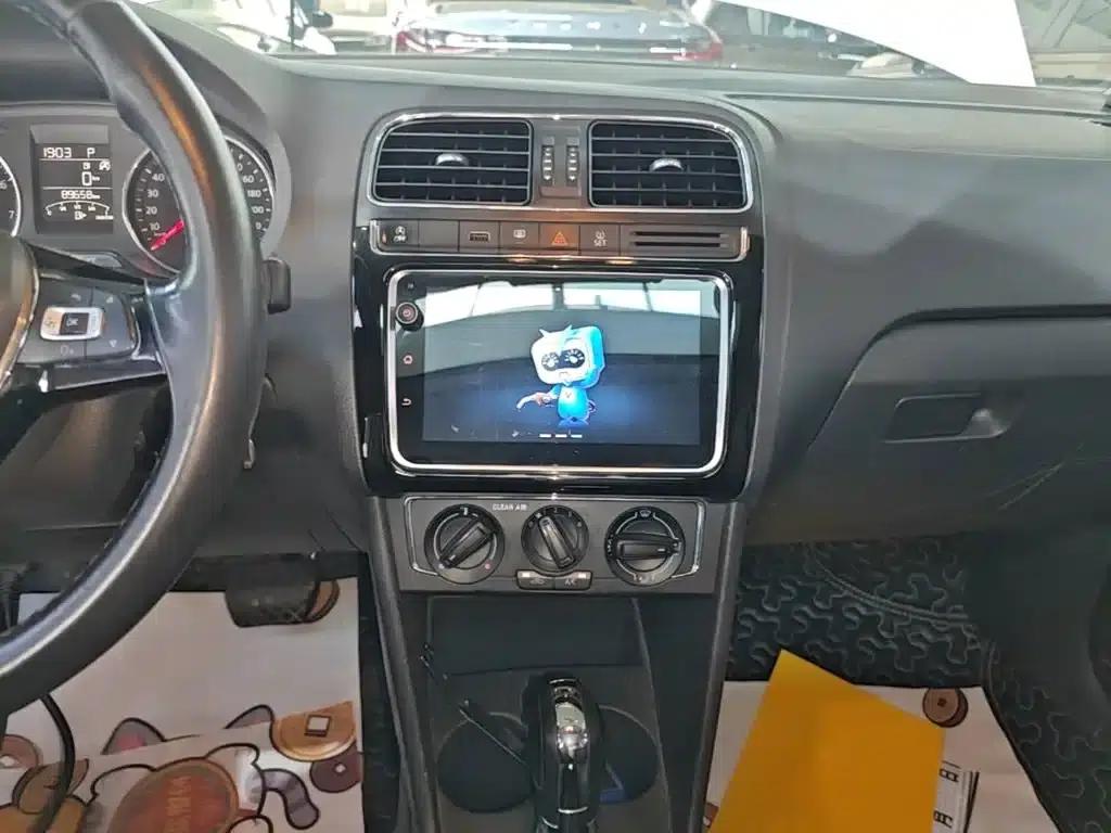 2018 Polo 1.5L Automatic Comfort Edition — миниатюра 13