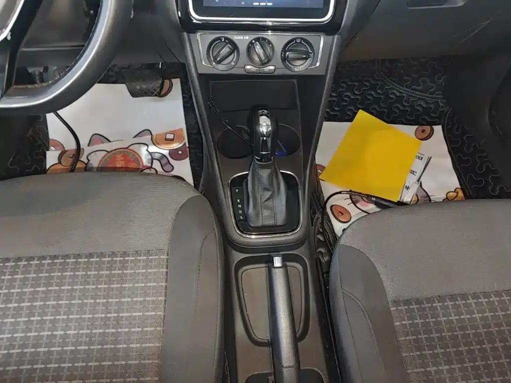 2018 Polo 1.5L Automatic Comfort Edition — миниатюра 14