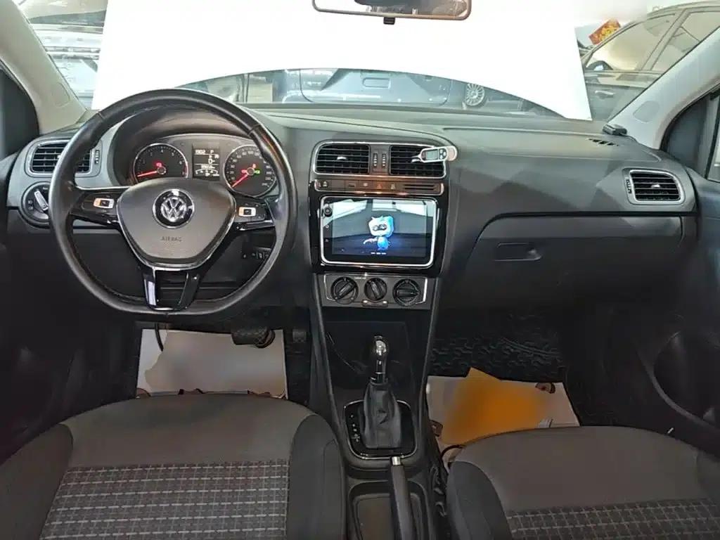 2018 Polo 1.5L Automatic Comfort Edition — миниатюра 10