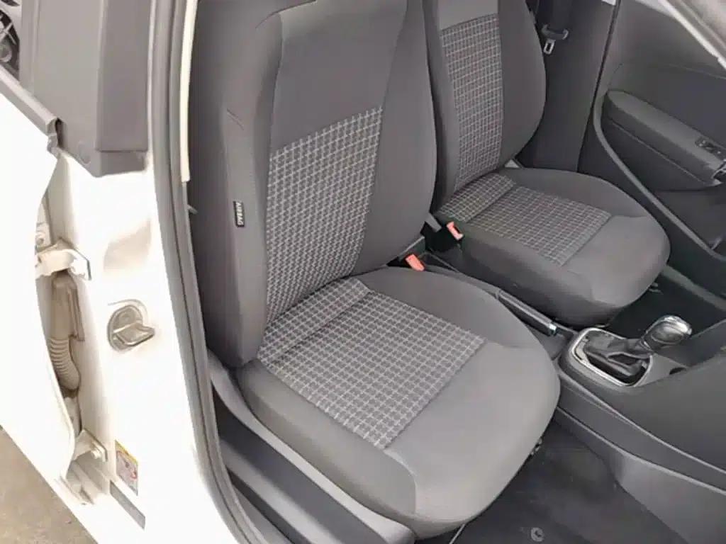 2016 Polo 1.6L Automatic Comfort Model — миниатюра 25