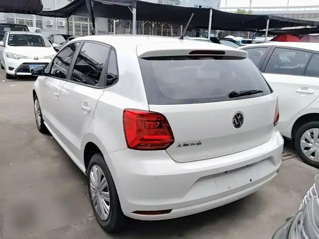 2016 Polo 1.6L Automatic Comfort Model — миниатюра 5