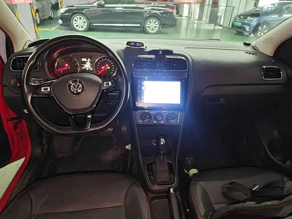 2016 Polo 1.6L Automatic Comfort Model — миниатюра 13