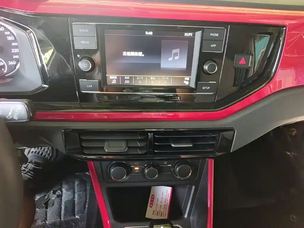 2019 Polo Plus 1.5L Automatic Colorful Technology Edition — миниатюра 13
