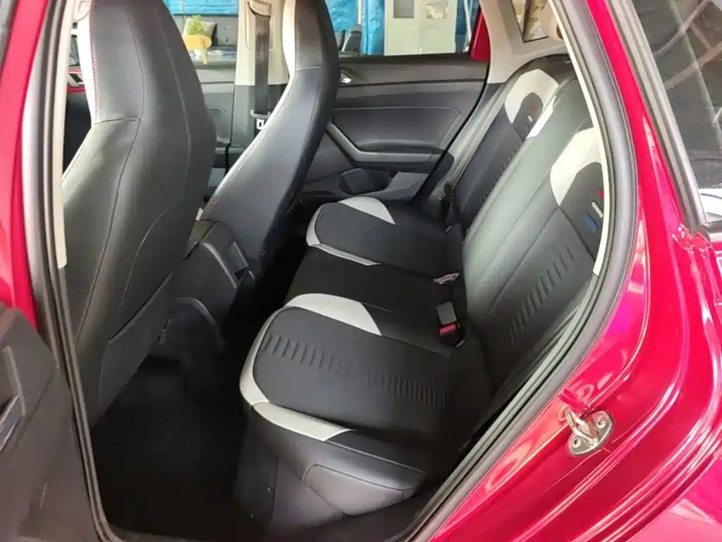 2019 Polo Plus 1.5L Automatic Colorful Technology Edition — миниатюра 17