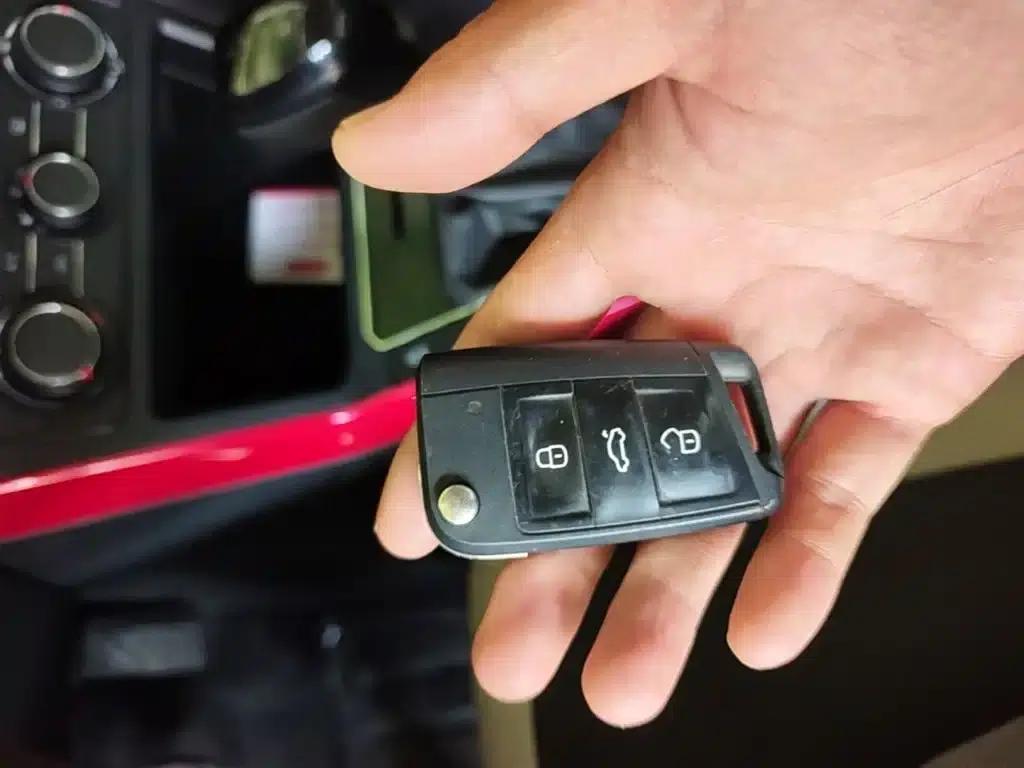 2019 Polo Plus 1.5L Automatic Colorful Technology Edition — миниатюра 9